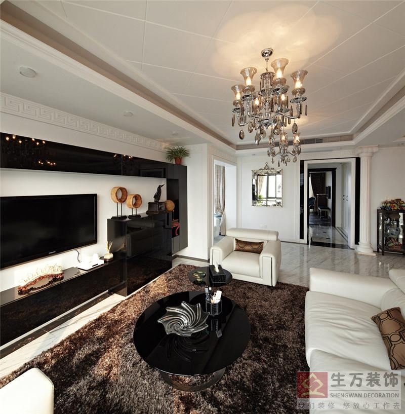 优雅的白色沙发，则将大厅烘托的更为亲切宜人。